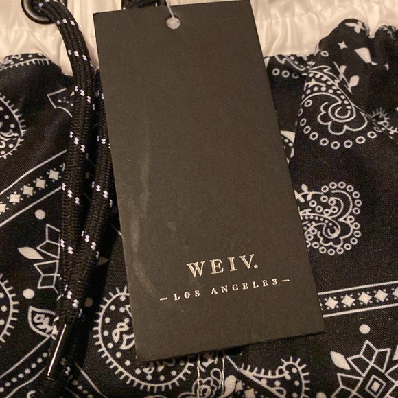 WEIV black bandana print men’s swim trunks, NWT, size XL - Picture 2 of 6